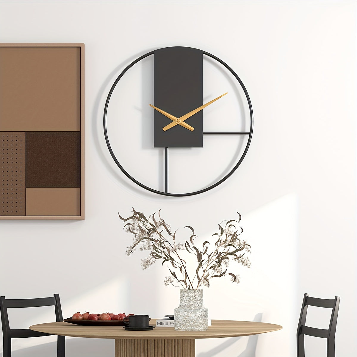 GoldTime – Moderne Wanduhr mit goldenen Zeigern