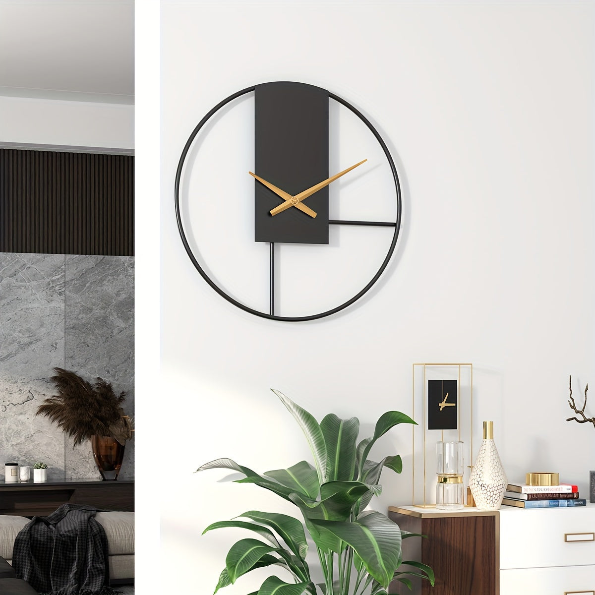 GoldTime – Moderne Wanduhr mit goldenen Zeigern