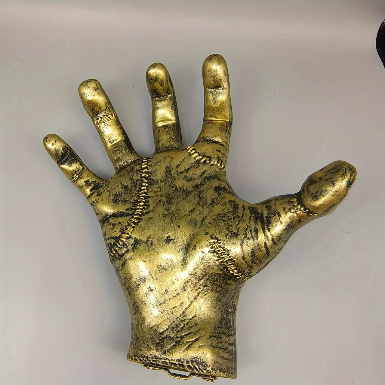 Eine Hand für alle Bälle für Sport Liebhaber
