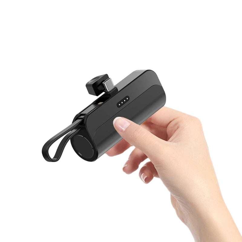 Mini Power Bank mit einem Typ C Anschluss einfach flexibel tragbar